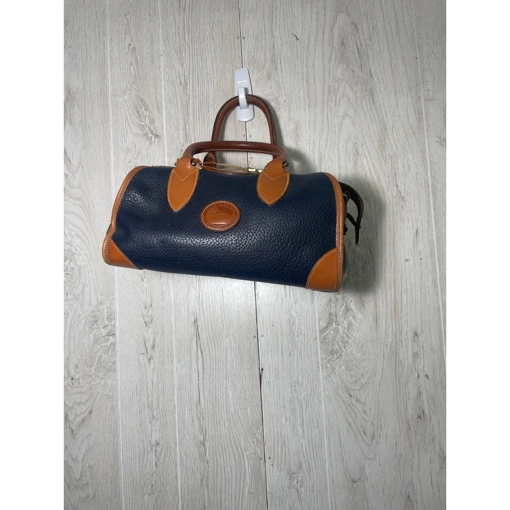 Dooney Bourke Black Barrel Speedy Satchel Doctor Bag All Weather Leather Vintage